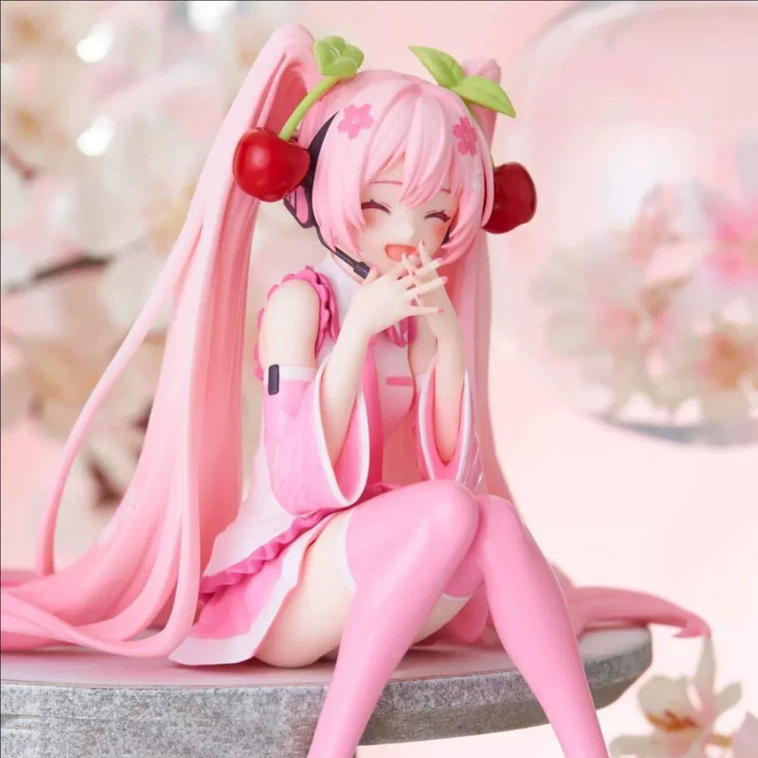 New Sakura Hatsune Miku Handmade Cute Car Chassis Desktop Decoration Ornaments Scenery Female Model Gift