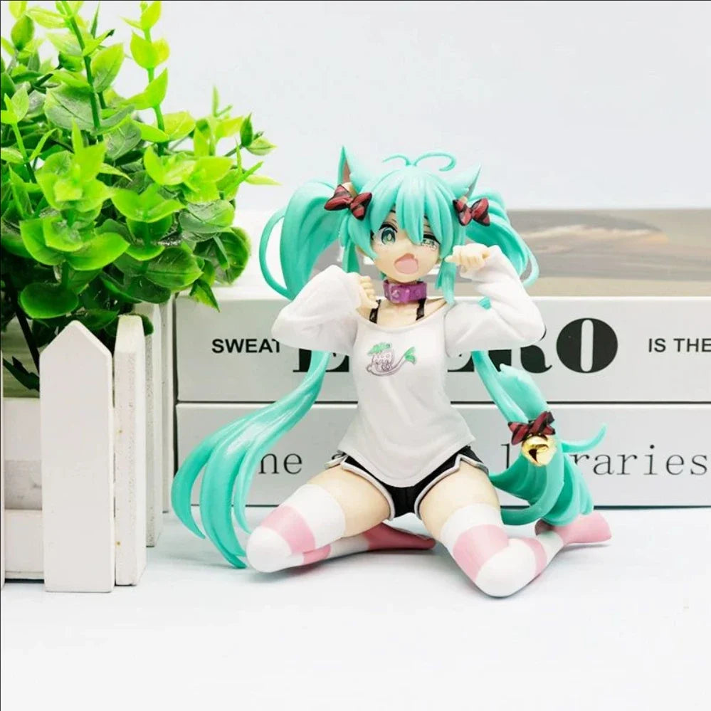New Sakura Hatsune Miku Handmade Cute Car Chassis Desktop Decoration Ornaments Scenery Female Model Gift