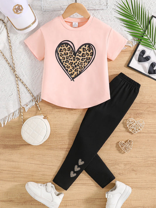 A summer fashion 2-piece set for girls